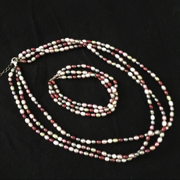 Gorgeous FRESHWATER Pearl Set - Picture 6 of 7
